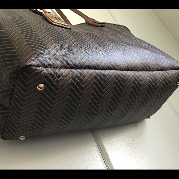 Lauren Ralph Lauren Collection Large Tote - Picture 5 of 11